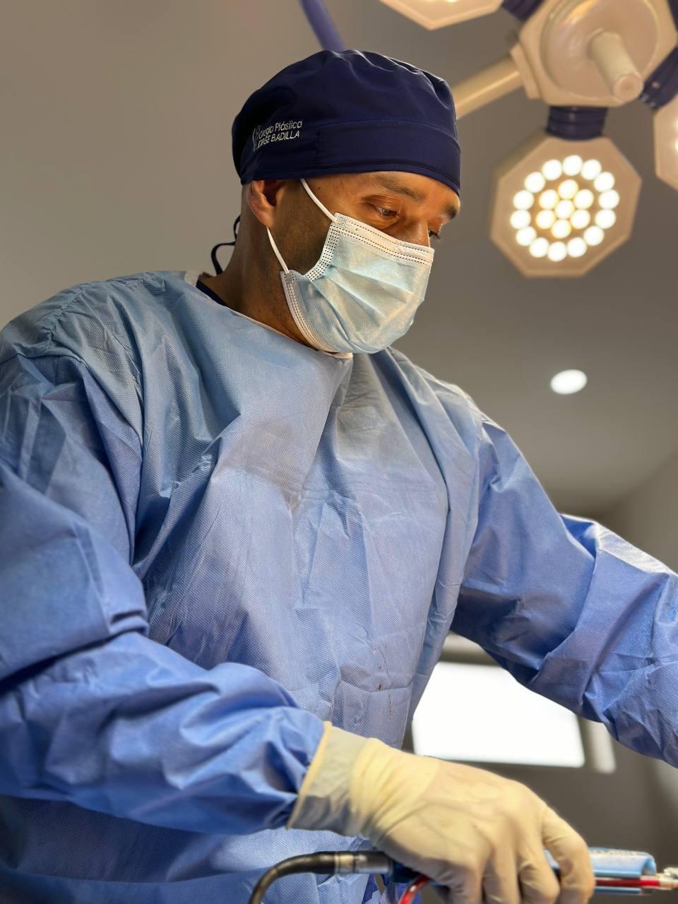 Dr. Jorge Badilla - Cirugía Plástica
